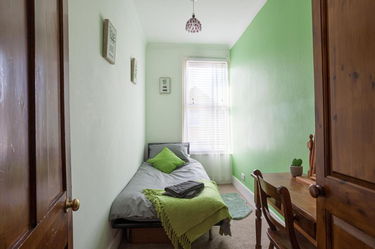 King Bd, Spacious 4Bd Victorian In Hove, 5 Mins From Beach! Villa ภายนอก รูปภาพ