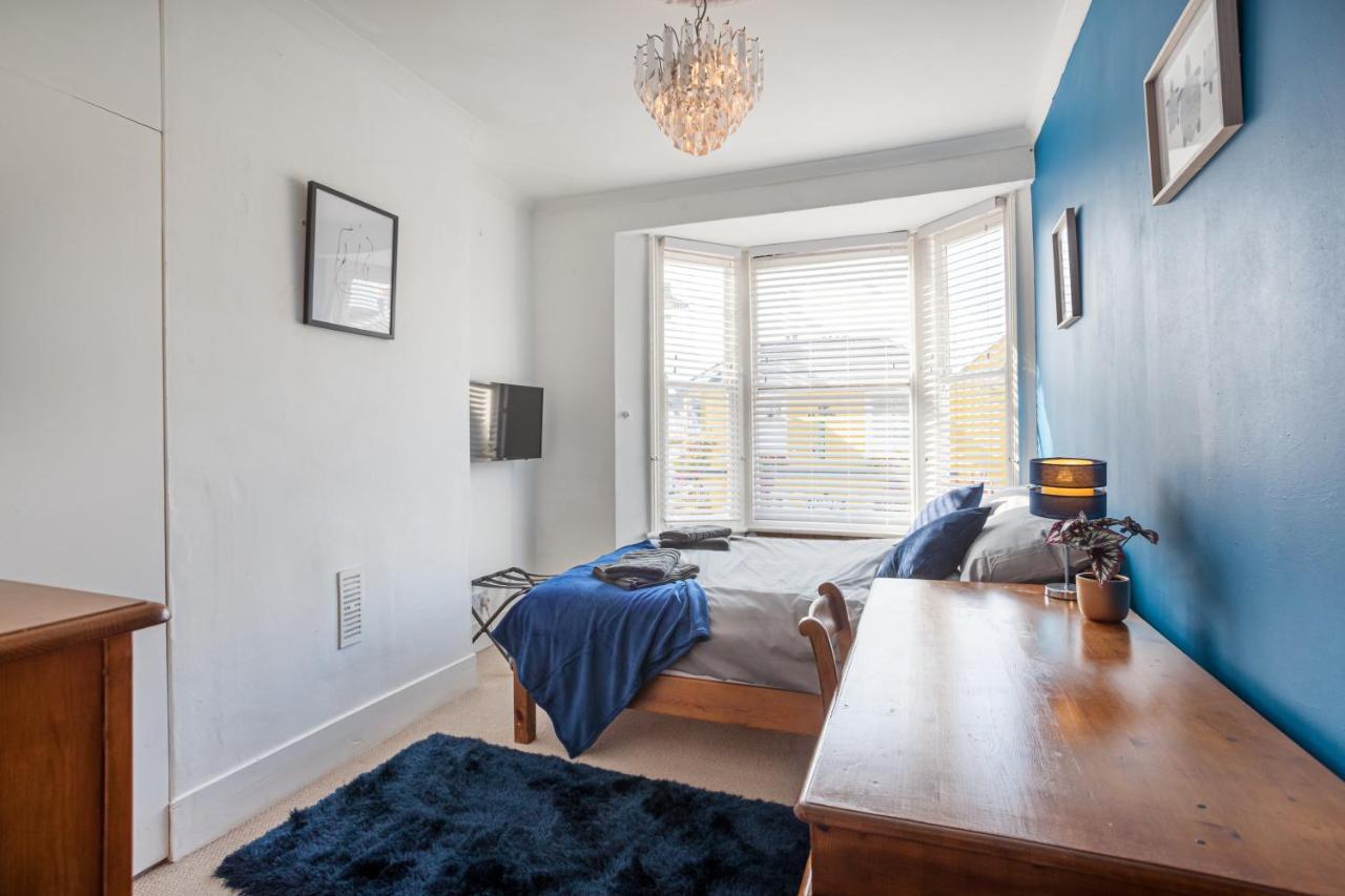 King Bd, Spacious 4Bd Victorian In Hove, 5 Mins From Beach! Villa ภายนอก รูปภาพ